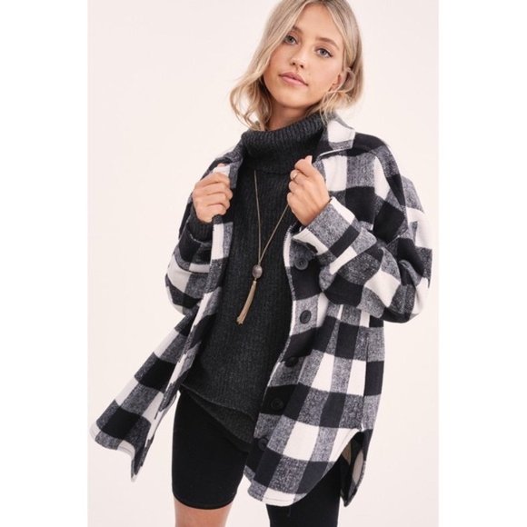Stella Black & White Buffalo Plaid Button Front Shacket sz Lg - Picture 2 of 8